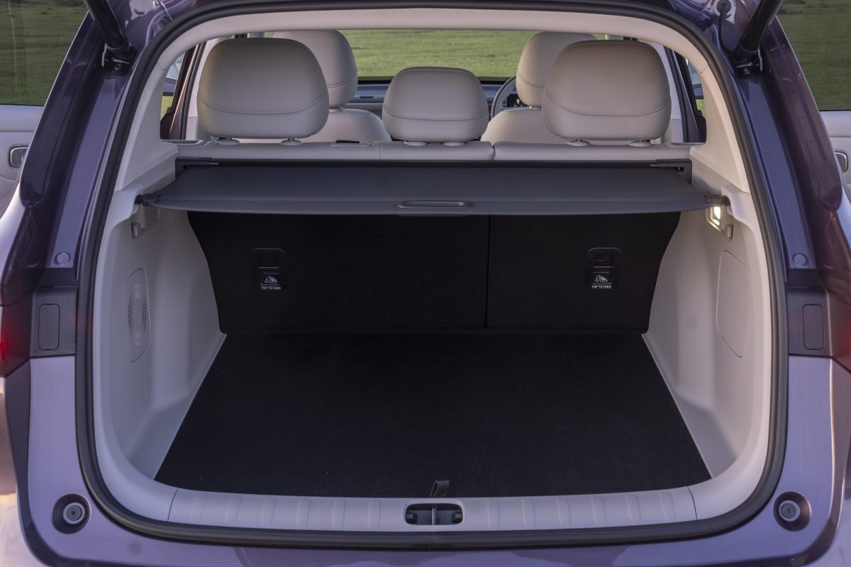 The B10 has an excellent boot offering plenty of space